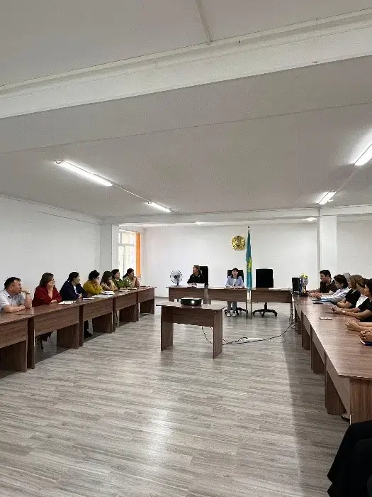 В Шымкенте проведен социологический опрос среди государственных служащих (2)