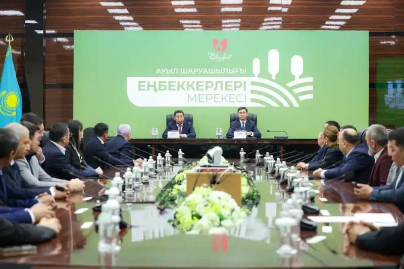 Государственные награды аграриям Шымкента от Айдарбека Сапарова {city2}