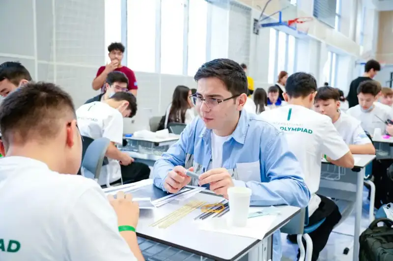 Международные STEM-олимпиада и битва роботов стартовали в Астане (4)