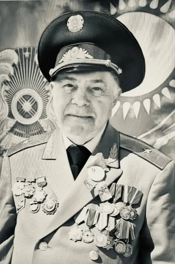 В Восточном Казахстане ушли из жизни Михаил Керцман и Василий Рудомётов {city2}