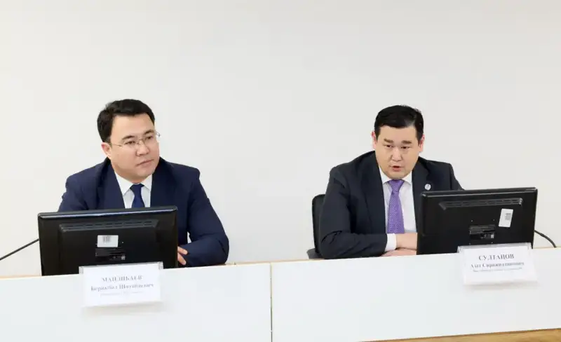 Азат Султанов встретился с жителями Алматы для обсуждения агропромышленного комплекса {city2}