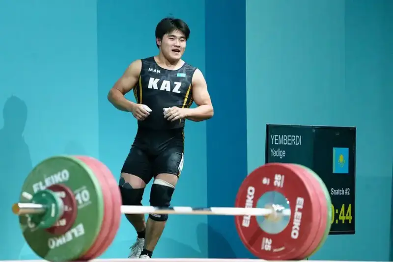 Едыге Емберды завоевал три медали на VI Играх исламской солидарности в Эр-Рияде {city2}