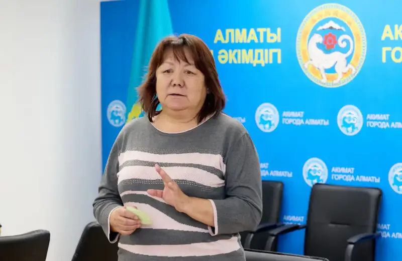 Азат Султанов провел встречу с населением Алматы (4)