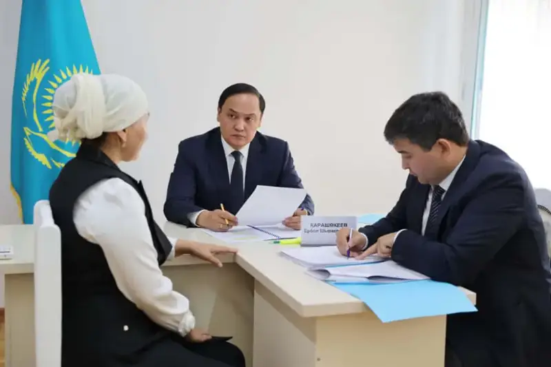 Ербол Карашукеев встретился с жителями Таласского района (10)