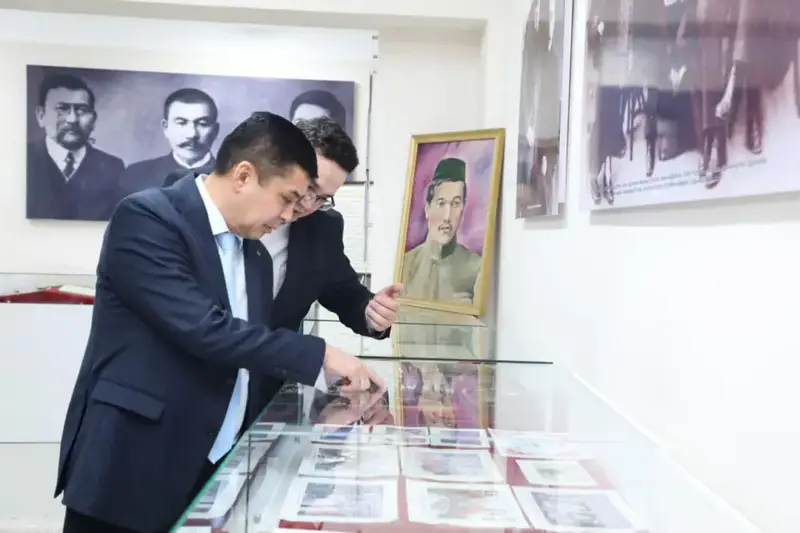 Творческий конкурс в Алматы собрал учеников и педагогов в честь 140-летия Миржақыпа Дулатова {city2}