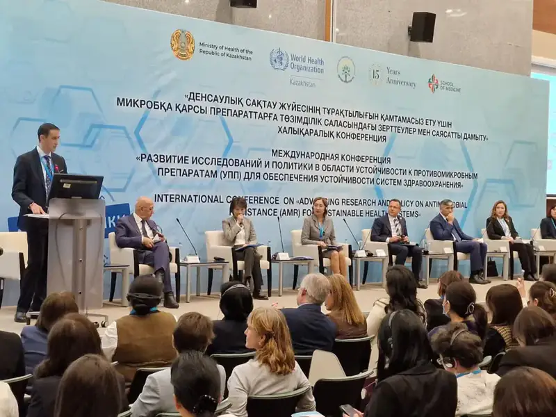 В Астане обсудили вопросы антимикробной резистентности (5)