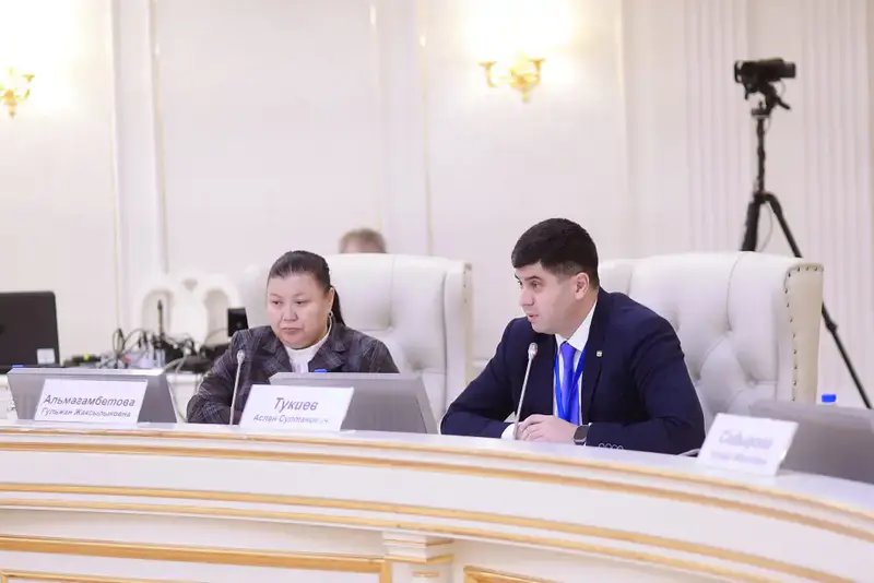 Судьи конституционных судов и судебных органов вместе с судьями Суда ЕАЭС обсудили вопросы практики применения права ЕАЭС (5)