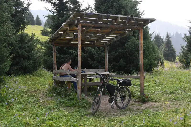 Рост инвестиций в туристическую отрасль Алматы: новые возможности и вызовы для рынка {city2}