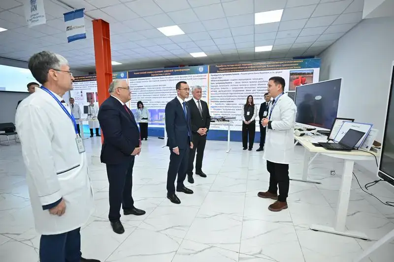 Спикер Сената встретился с работниками предприятий Карагандинской области и выступил с лекцией перед молодёжью (7)