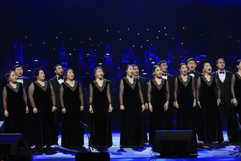 Гала-концерт в честь 90-летия Казахской государственной академической филармонии: культурное наследие и современность {city2}