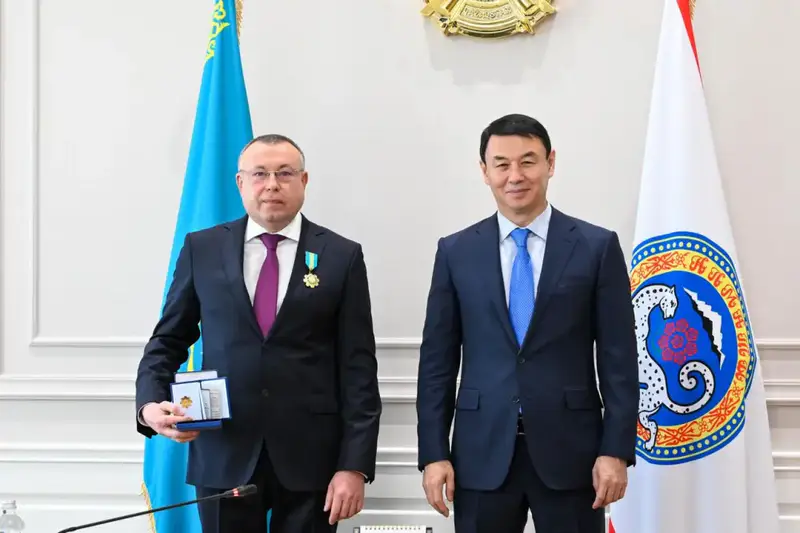 В Алматы наградили работников агропромышленного комплекса государственными наградами (3)