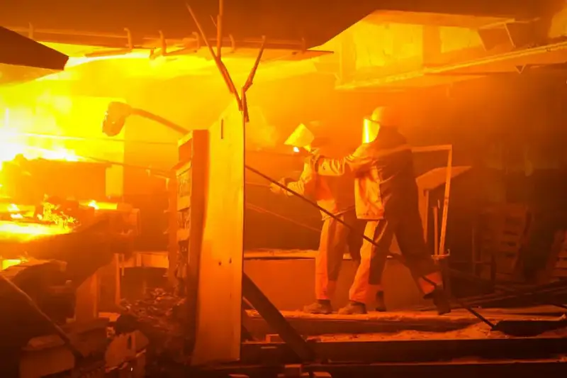 Семейные корни в производственной почве: династия Серикбаевых формирует будущее Актюбинского завода {city2}