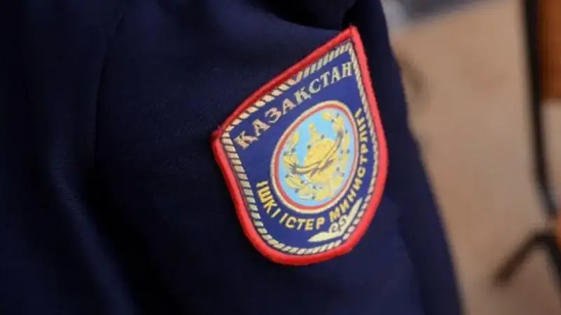 В Астане вандалы сломали лифт и разбили окно: новый виток хулиганства под контролем правоохранителей {city2}