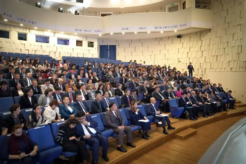 Закрытие проекта «Целевая школа»: министр Жулдыз Сулейменова о новых шагах в образовании {city2}