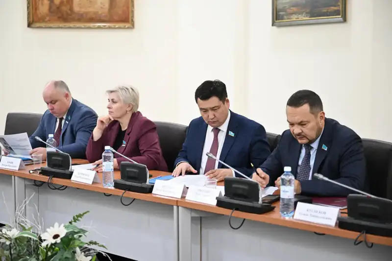 Новые подходы в военной подготовке: как изменения в учебных кафедрах повлияют на будущее молодежи {city2}