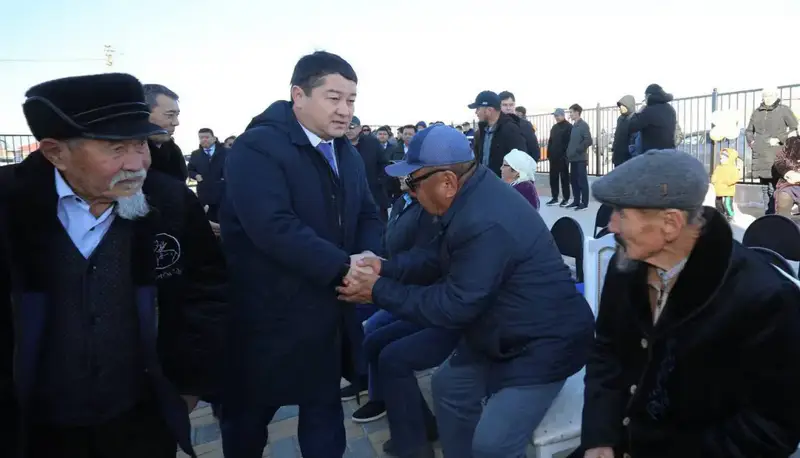 Нурдаулет Килыбай принял участие в открытии нового спортивного комплекса в Тупкараганском районе (2)