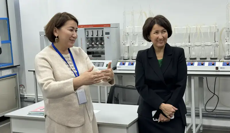 Научные проекты и инфраструктура Kozybayev University под наблюдением вице-министра науки и высшего образования РК {city2}