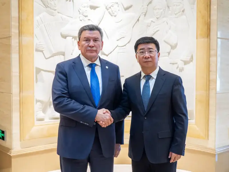 Визит в Китайскую Народную Республику продолжился в городе Урумчи, в Синьцзян-Уйгурском автономном округе (2)