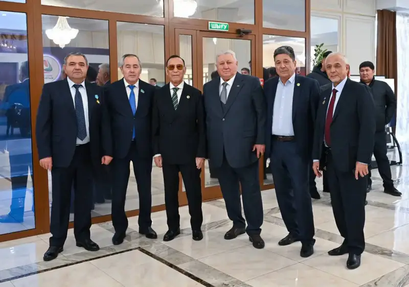 Аким СКО отметил достижения аграриев на празднике Дня работников сельского хозяйства {city2}