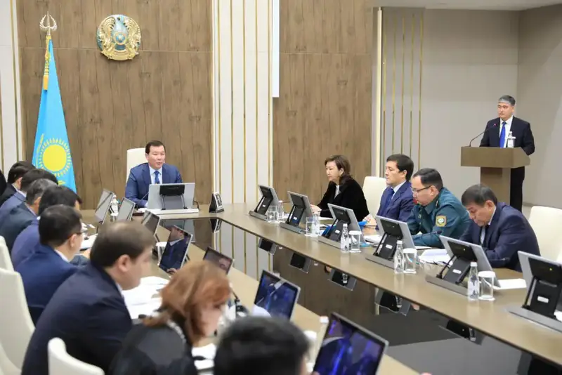 В регионе строят 87 новых объектов, включая школы и детсады {city2}