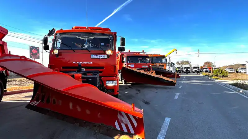 Атырауская область готовится к зимнему сезону: новые меры по обеспечению безопасности на дорогах {city2}