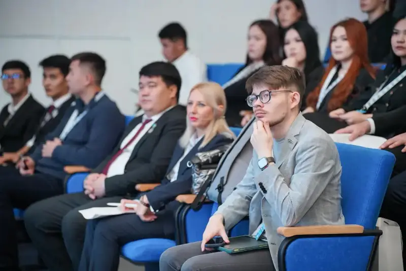 Молодежно-волонтерский форум в рамках ХХІ форума межрегионального сотрудничества Казахстана и России проходит в Уральске (5)