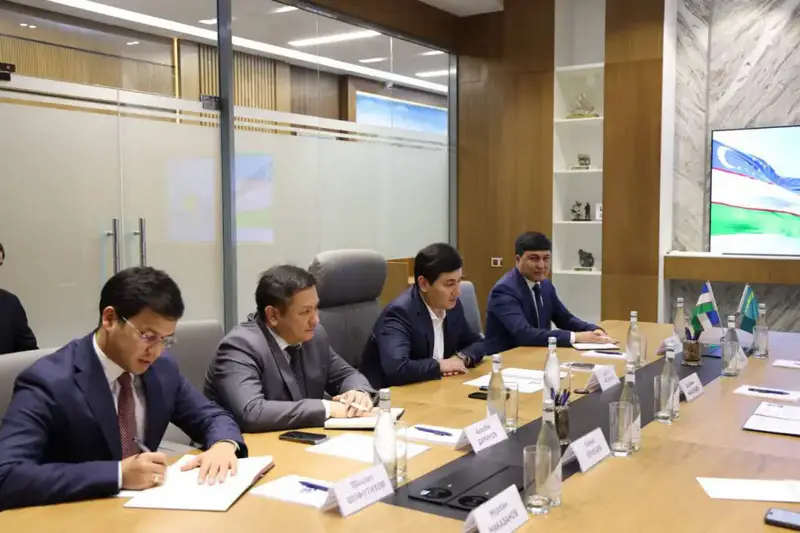 Сотрудничество Казахстана и Узбекистана в горнодобывающей промышленности и геологии {city2}