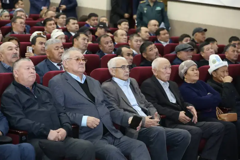 Нурдаулет Килыбай выслушал проблемы жителей города Жанаозен (4)