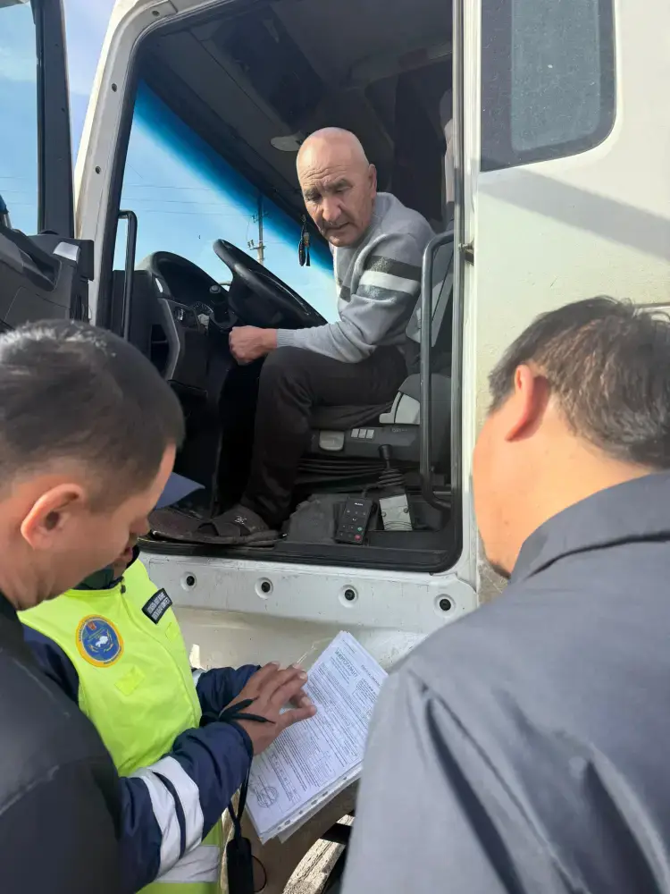 В Туркестанской области реализованы меры для контроля цен на нефтепродукты и борьбы с незаконными перевозками {city2}