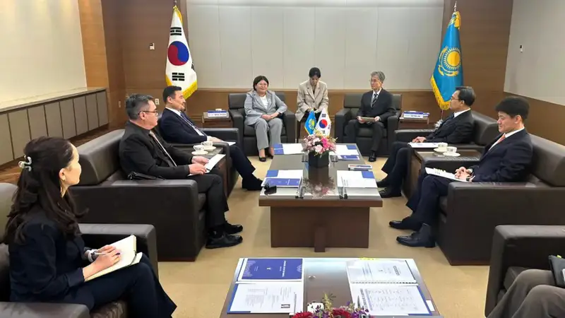 Судебные мосты: Казахстан и Корея на одной волне {city2}