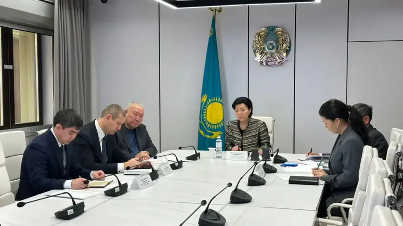 Светлана Жакупова провела прием граждан по вопросам социального обеспечения {city2}