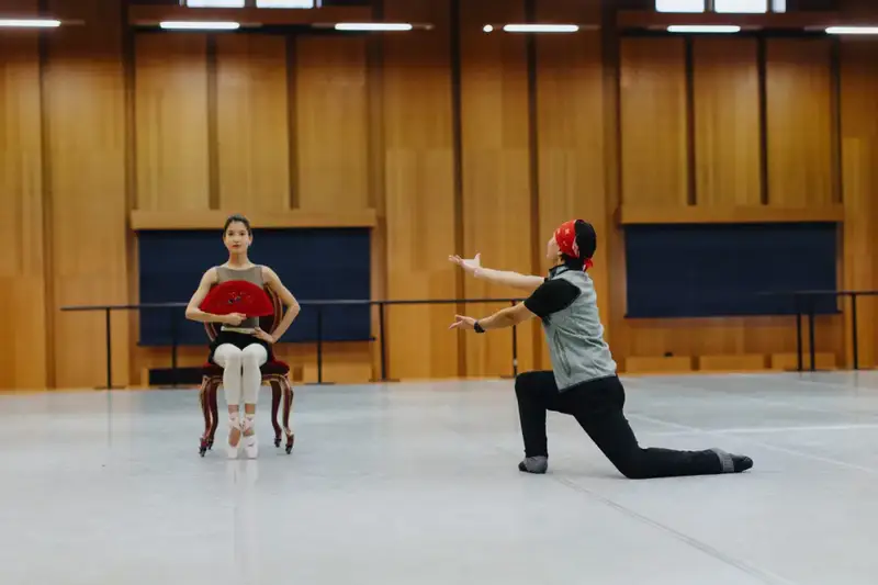 Астана Опера представляет балет Коппелия в Оман {city2}