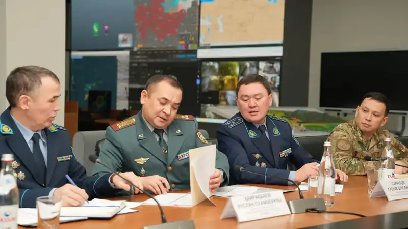 МЧС и МВД инициируют профилактические акции для обеспечения безопасности в новогодний период {city2}