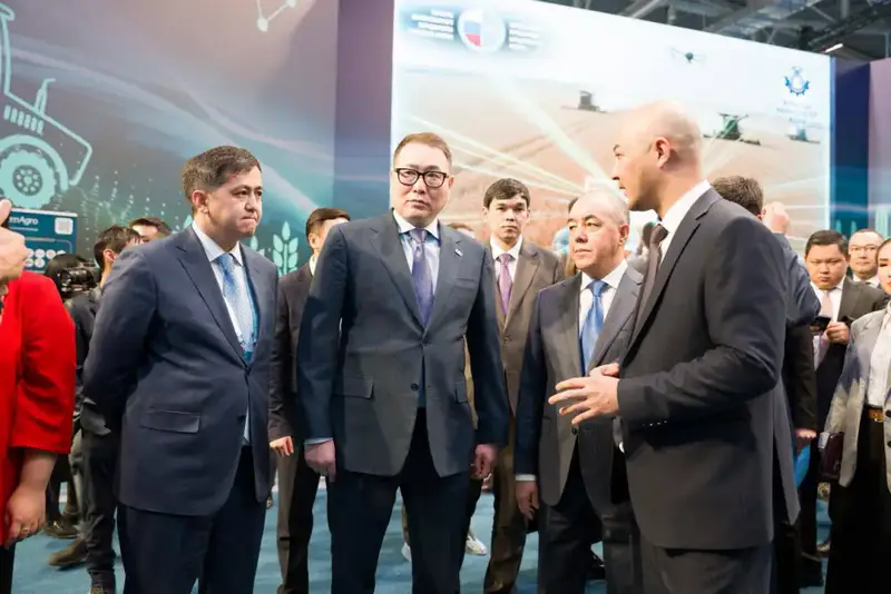 Увеличение товарооборота с Россией до 30 миллиардов долларов: ключевые сектора и их влияние на экономику Казахстана {city2}