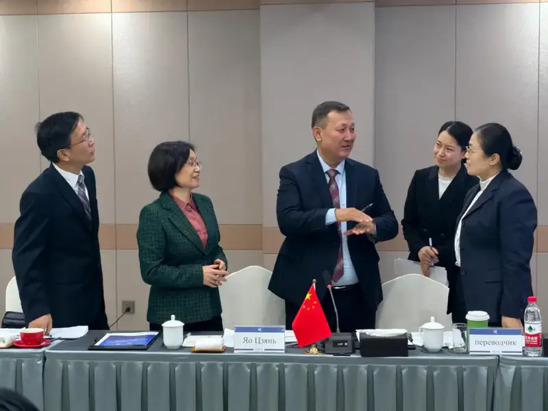 Казахстан и Китай развивают агропромышленное сотрудничество: новые соглашения по экспорту и фитосанитарному контролю {city2}