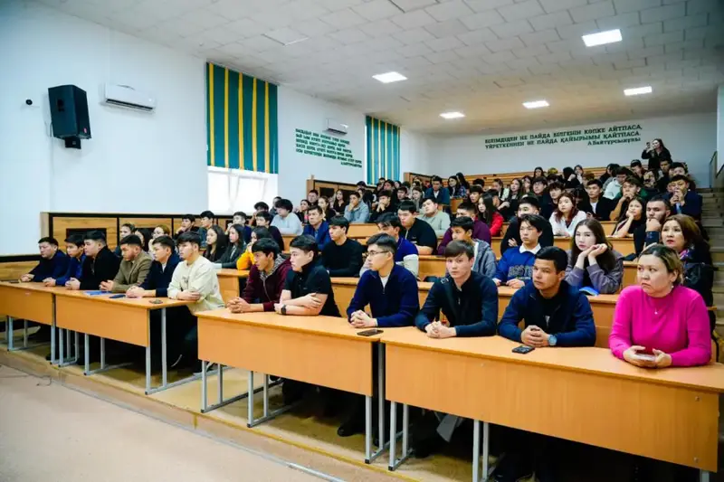 «Закон и порядок»: студенты погружаются в мир опасностей нарко- и киберпреступности {city2}