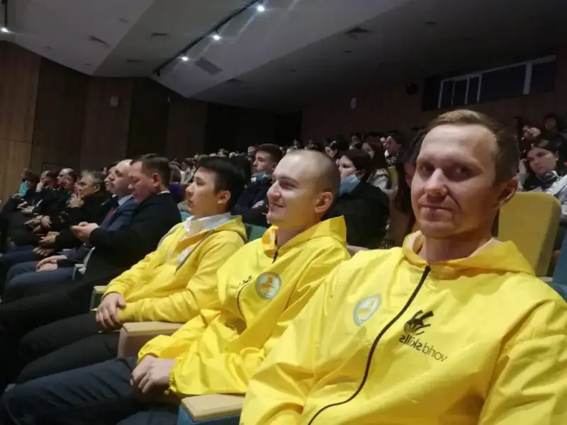 В Костанае прошёл республиканский патриотический форум «Ел тірегі – еңбек адамы» в честь Года рабочих профессий (4)