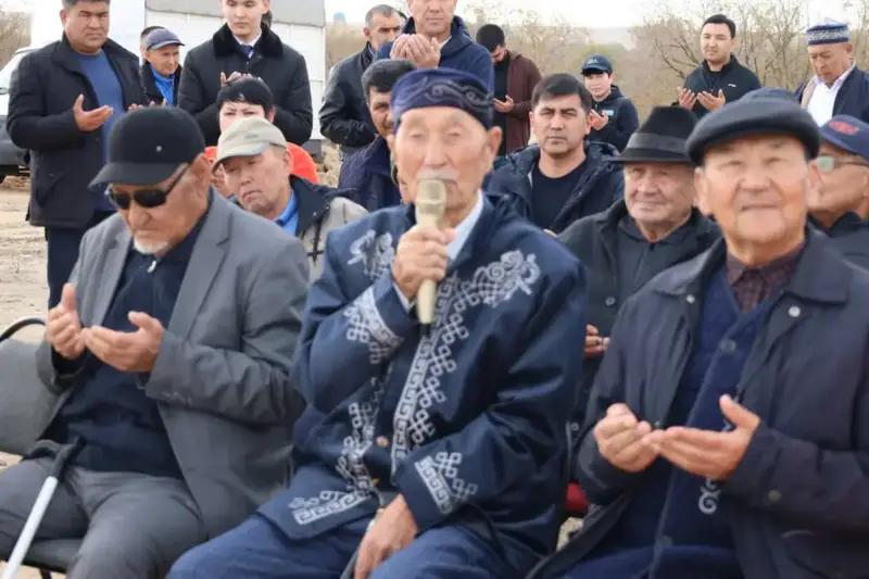 ТУРКЕСТАН: В ТОЛЕБИ НАЧАЛОСЬ СТРОИТЕЛЬСТВО СОВРЕМЕННОГО СПОРТИВНОГО КОМПЛЕКСА (2)