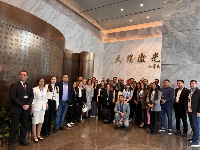 ДЕЛЕГАЦИЯ АЗРК ПРИНЯЛА УЧАСТИЕ В МЕЖДУНАРОДНОМ СЕМИНАРЕ ПО АНТИМОНОПОЛЬНОМУ РЕГУЛИРОВАНИЮ В КИТАЕ (4)