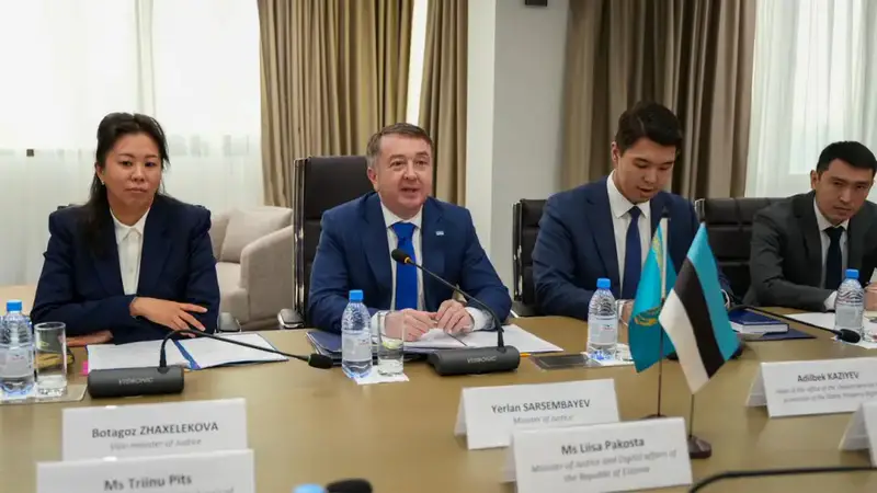 Министр юстиции Республики Казахстан Ерлан Сарсембаев встретился с Министром юстиции и цифрового развития Республики Эстония Лиисой Пакостой (10)