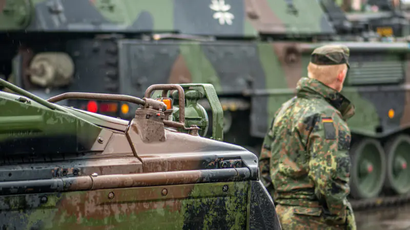Германия отвергает 'военные сценарии': Минобороны развеивает туман слухов о планах против России {city2}