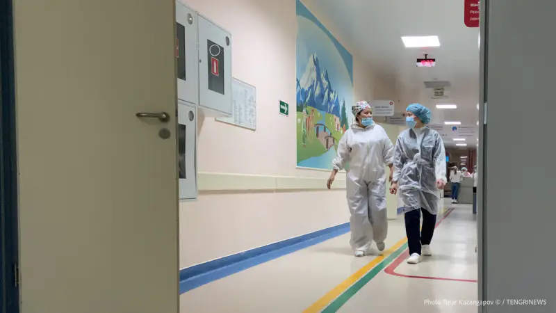 Казахстанские врачи на пороге финансового дождя: 25 миллиардов тенге для бонусов от Минздрава {city2}