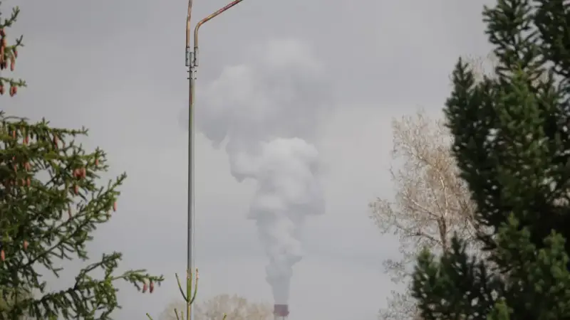 Усть-Каменогорск: Аким Восточно-Казахстанской области объявил о многомиллиардных инвестициях в экологические меры для борьбы с смогом {city2}