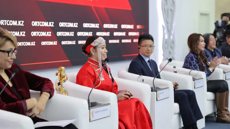 Голоса Азии: как зрители сплели музыкальный ковёр на Silk Way Star {city2}