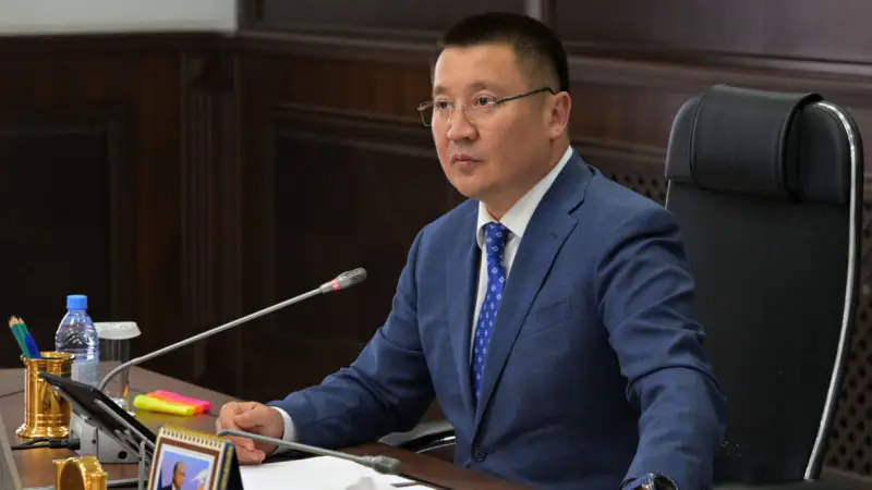 Аким Павлодарской области Асаин Байханов: шутки в Threads вызывают критику и похвалу {city2}