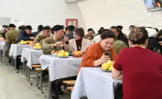 Родители солдат морской пехоты получили ответы на свои вопросы во время акции «Армия глазами матерей»