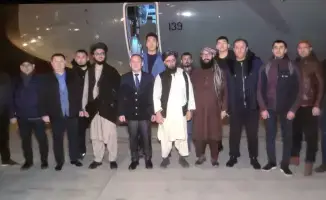 Казахстан отправил в Афганистан 13 врачей и 18 тонн медицинских материалов для помощи пострадавшим от землетрясений.