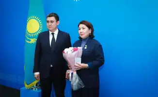 Финансисты: праздник, награды и символы суверенитета!