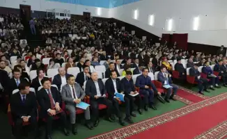 Обсуждение социально-экономического развития и улучшения медицинских услуг в Таласском районе