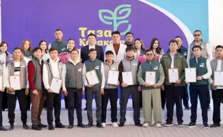 Молодежь Туркестана отмечена за вклад в экологические инициативы в рамках программы "Таза Қазақстан"